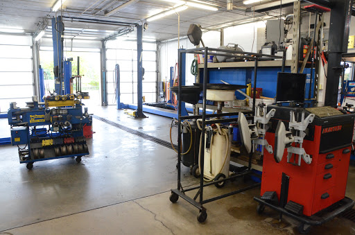 Muffler Shop «The Muffler Shop», reviews and photos, 1501 Coulee Rd, Hudson, WI 54016, USA