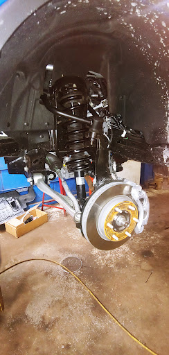 Tire Shop «Marysville Car Care Center», reviews and photos, 2929 Gratiot Blvd, Marysville, MI 48040, USA