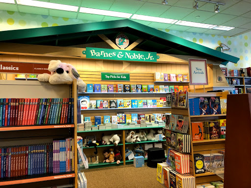 Book Store «Barnes & Noble», reviews and photos, 58 S 32nd St, Camp Hill, PA 17011, USA