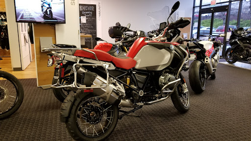 BMW Motorcycle Dealer «BMW Motorcycles of Western Oregon», reviews and photos, 12010 SW Garden Pl, Portland, OR 97223, USA