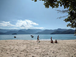 Praia da Ilha dos Porcos'in fotoğrafı düz bir kıyı şeridi ile birlikte