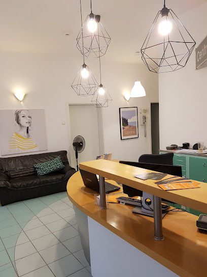 DENTOLOGY Specjalistyczne Centrum Stomatologiczne