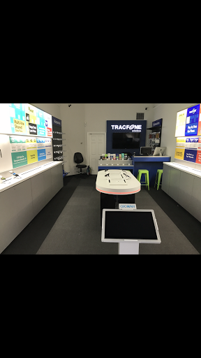 Cell Phone Store «Infocell Computer Inc. Iphone, SmartPhone & Computer Repair», reviews and photos, 199 Main St, Marlborough, MA 01752, USA