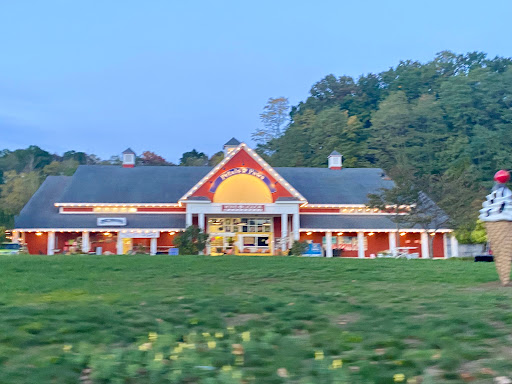 Florist «Petals & Paws», reviews and photos, 465 Albany Turnpike, Canton, CT 06019, USA