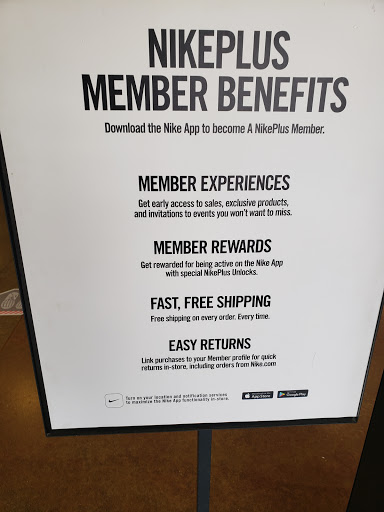 Sporting Goods Store «Nike Factory Store», reviews and photos, 120 Laconia Rd #201, Tilton, NH 03276, USA