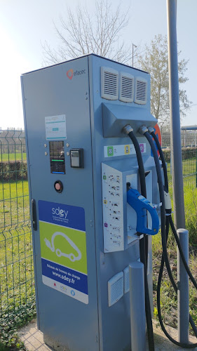 Borne de recharge de véhicules électriques SDEY Charging Station Sépeaux-Saint-Romain