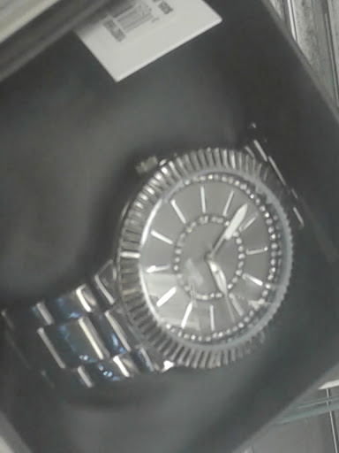 Clothing Store «Ross Dress for Less», reviews and photos, 523 S MacDade Blvd, Holmes, PA 19043, USA