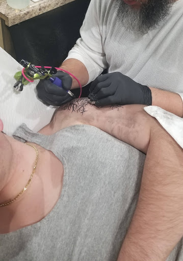 Tattoo Shop «Deep N Ink Tattoos», reviews and photos, 111 W Boscawen St, Winchester, VA 22601, USA