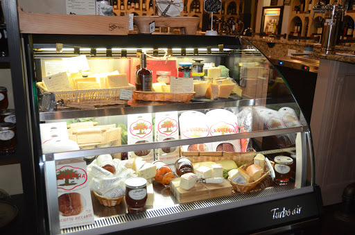 Wine Bar «WineStyles of West Des Moines», reviews and photos, 5515 Mills Civic Pkwy #120, West Des Moines, IA 50266, USA