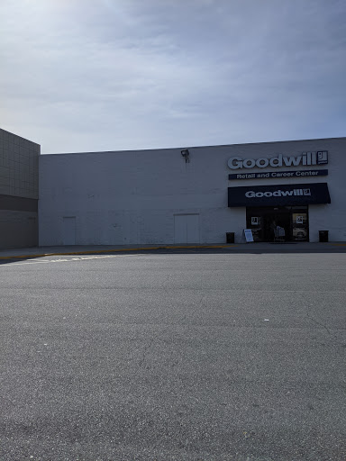 Thrift Store «Goodwill», reviews and photos