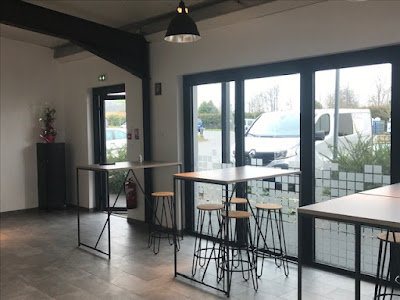 Au Parking Pizza Burger à Saint-Julien-l'Ars