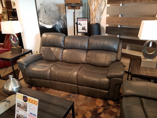 Furniture Store «Rooms To Go Furniture Store - Port Richey», reviews and photos, 9500 Scenic Dr, Port Richey, FL 34668, USA