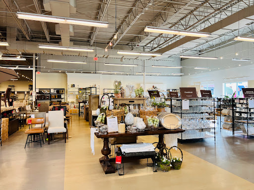 Outlet Store «Pottery Barn Outlet», reviews and photos, 3939 I-35 #920, San Marcos, TX 78666, USA