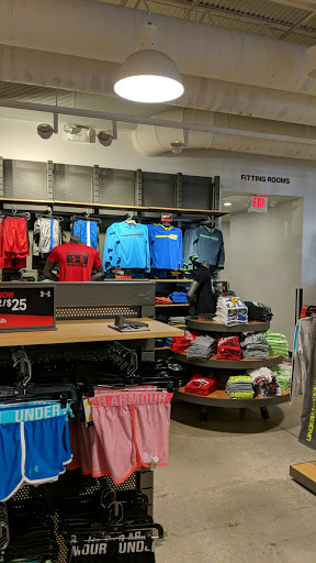 Clothing Store «Under Armour Factory House», reviews and photos, 36698 Bayside Outlet Dr #610, Rehoboth Beach, DE 19971, USA