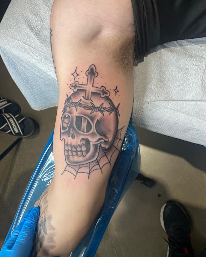 Tattoo Shop «Eccentric Tattoo Studio», reviews and photos, 7002 US-90, San Antonio, TX 78249, USA