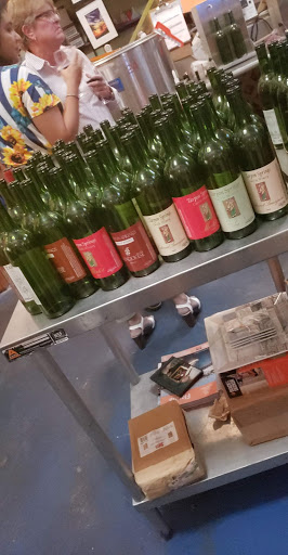 Winery «Tarpon Springs Castle Winery», reviews and photos, 320 E Tarpon Ave, Tarpon Springs, FL 34689, USA