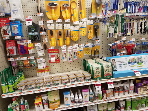 Pet Supply Store «Pet Supplies Plus», reviews and photos, 43665 Ford Rd, Canton, MI 48187, USA