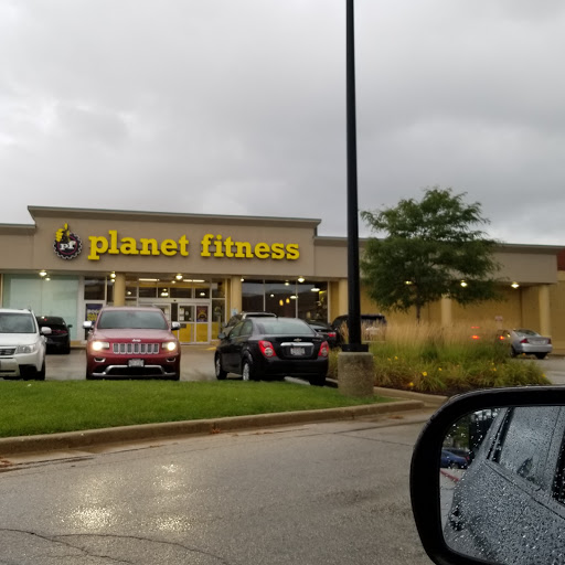 Gym «Planet Fitness Milwaukee Southgate», reviews and photos, 3333 S 27th St, Milwaukee, WI 53215, USA