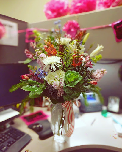 Florist «Bartlett Flowers & Gifts», reviews and photos, 226 Vernon St, Roseville, CA 95678, USA