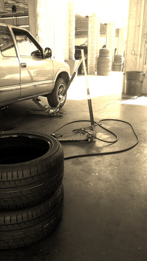 Auto Repair Shop «Millennium Tire And Auto Service», reviews and photos, 1843 W Campbell Ave, Phoenix, AZ 85015, USA