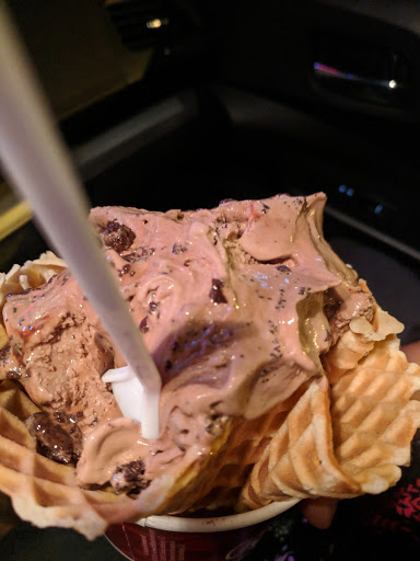 Ice Cream Shop «Cold Stone Creamery», reviews and photos, 15100 Cedar Ave S Ste. 202, Apple Valley, MN 55124, USA