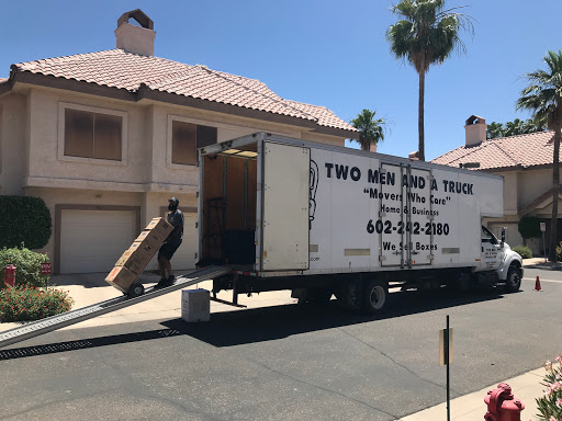 Moving and Storage Service «Two Men and a Truck», reviews and photos, 2905 W Indian School Rd, Phoenix, AZ 85017, USA