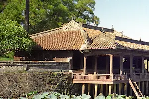 Mausoleum of Emperor Tu Duc image