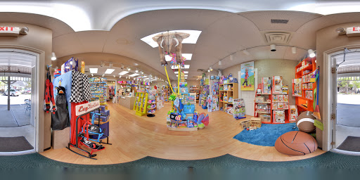 Toy Store «Earth Explorer Toys», reviews and photos, 27 E Pine St, Zionsville, IN 46077, USA