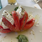 Photo n°1 de l'avis de yoteca. fait le 14/07/2022 à 06:43 sur le  Ristorante Pizzeria Verginiello à Capri