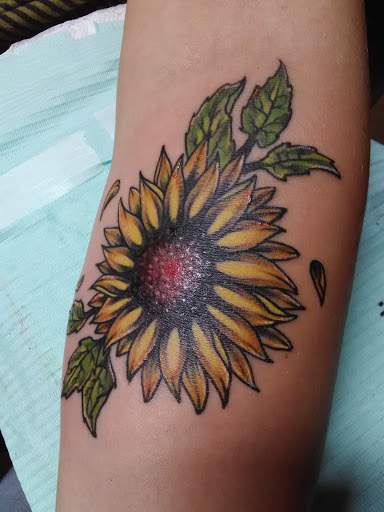 Tattoo Shop «Toproc Ink Tattoo Studio», reviews and photos, 4798 Clark Ave, Cleveland, OH 44102, USA