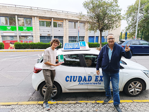 Autoescuela Ciudad Expo S L en Mairena del Aljarafe provincia Sevilla