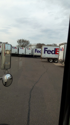 Mailing Service «FedEx Freight», reviews and photos, 2323 Terminal Rd, Roseville, MN 55113, USA