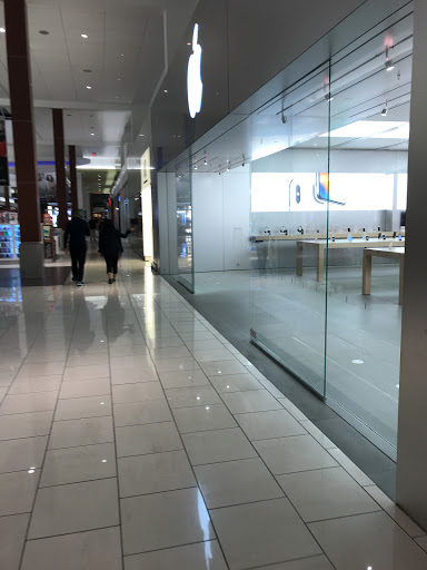 Computer Store «Apple Cherry Hill», reviews and photos, 2000 NJ-38, Cherry Hill, NJ 08002, USA