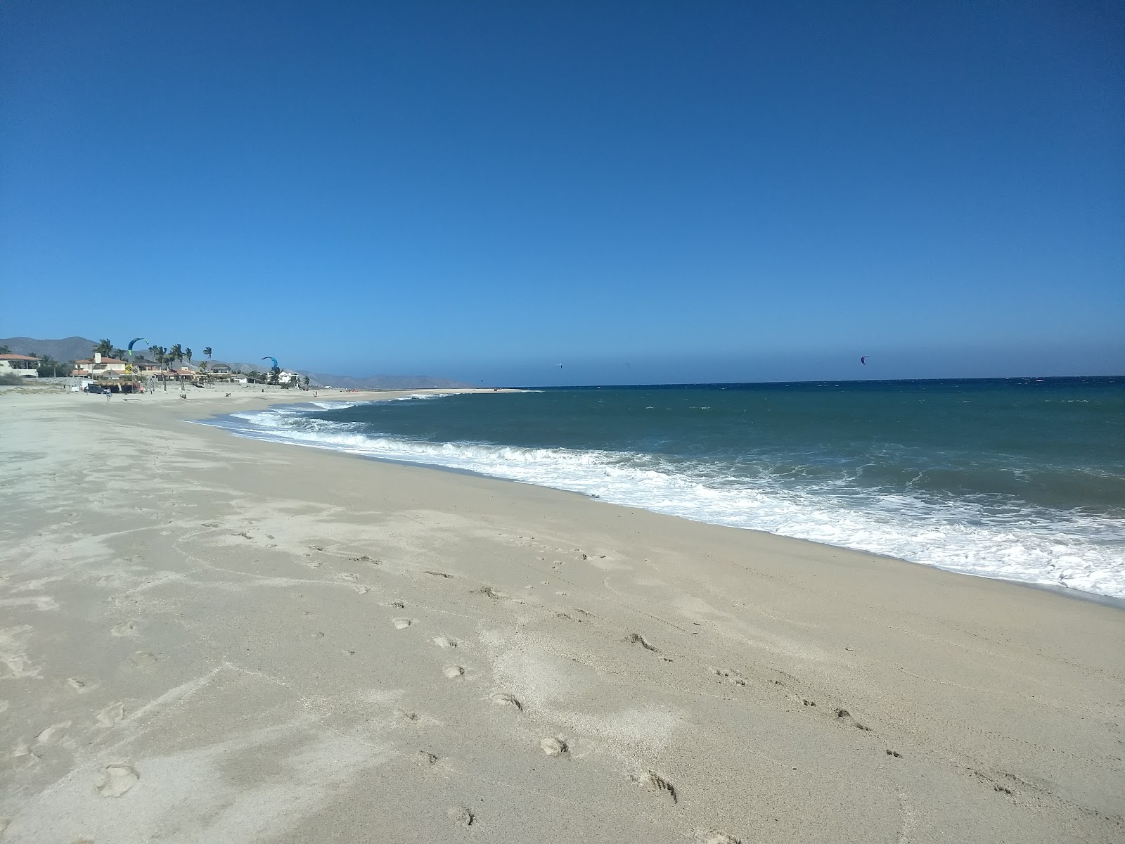 Photo de Playa Los Barriles - endroit populaire parmi les connaisseurs de la détente