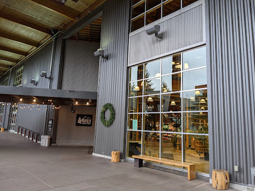 Camping Store «REI», reviews and photos, 222 Yale Ave N, Seattle, WA 98109, USA