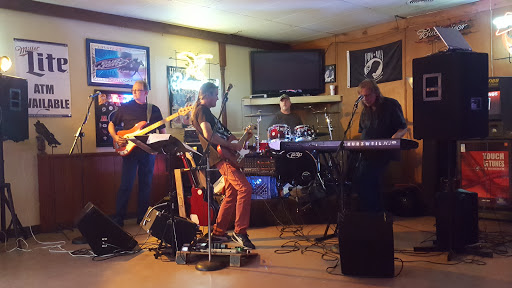 Liquor Store «Two-Lane Package Liquor & Bar», reviews and photos, 9702 Old Bardstown Rd, Louisville, KY 40291, USA