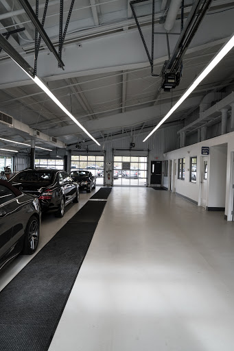 Mercedes Benz Dealer «Viti Mercedes-Benz», reviews and photos, 975 Fish Rd, Tiverton, RI 02878, USA