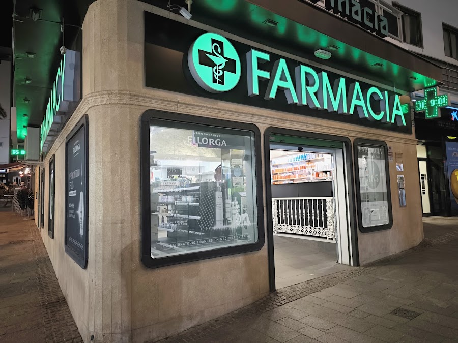 Farmacia Lcdo. Manuel Roca