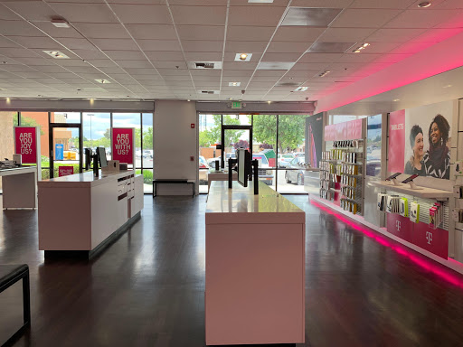 Cell Phone Store «T-Mobile», reviews and photos, 520 Carolyn Weston Blvd, Stockton, CA 95206, USA