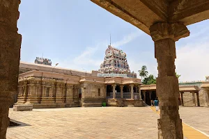 ஸ்ரீரங்கம் ரெங்கநாதர் கோவில் ராஜகோபுரம் image