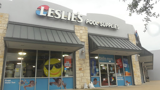 Leslie's