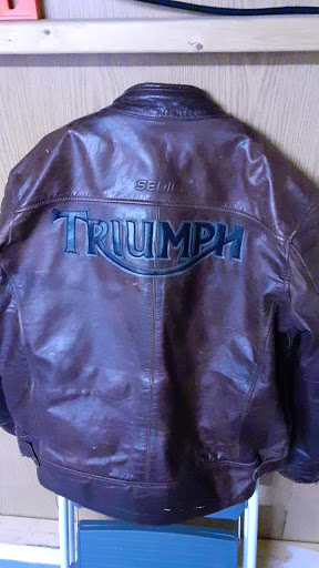 Dry Cleaner «Royal Dry Cleaners», reviews and photos, 777 E Aurora Rd, Macedonia, OH 44056, USA