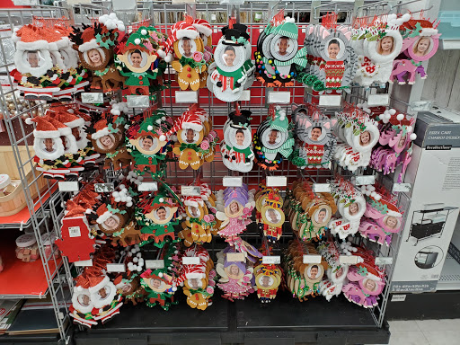 Craft Store «Michaels», reviews and photos, 201 Needham St, Newton, MA 02464, USA