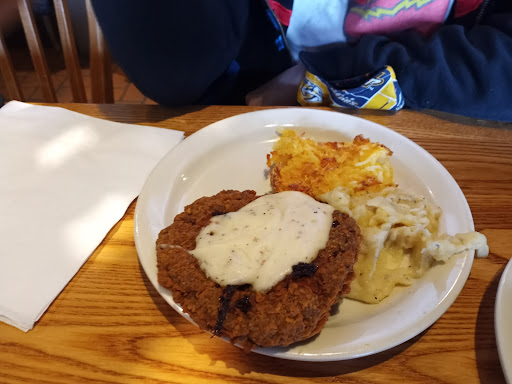 American Restaurant «Cracker Barrel Old Country Store», reviews and photos, 2115 S Church St, Murfreesboro, TN 37130, USA