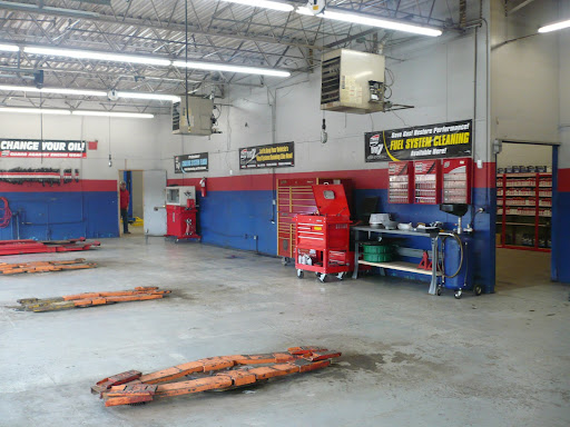 Auto Repair Shop «Dickson County Auto Repair», reviews and photos, 100 Villa Cir, Dickson, TN 37055, USA