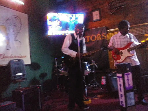 Bar & Grill «Spectators Grill & Pub», reviews and photos, 1012 W 34th St, North Little Rock, AR 72118, USA