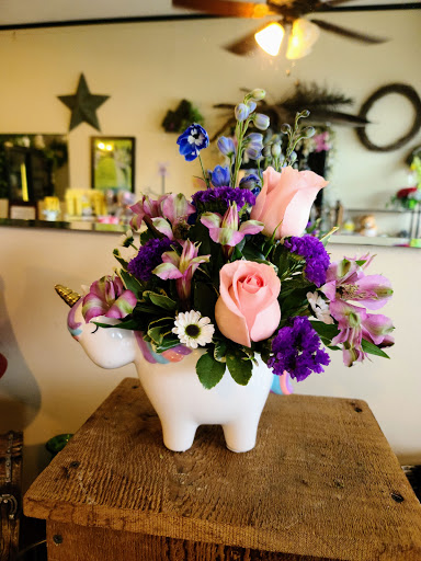 Florist «Shananne Cain Florist Inc», reviews and photos, 123 N Central Ave, Umatilla, FL 32784, USA