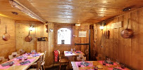 Atmosphère du Restaurant français La Casserole à Val-d'Isère - n°14
