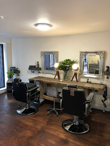 Reviews of Number Seven Unisex hair salon in Lincoln - Barber shop