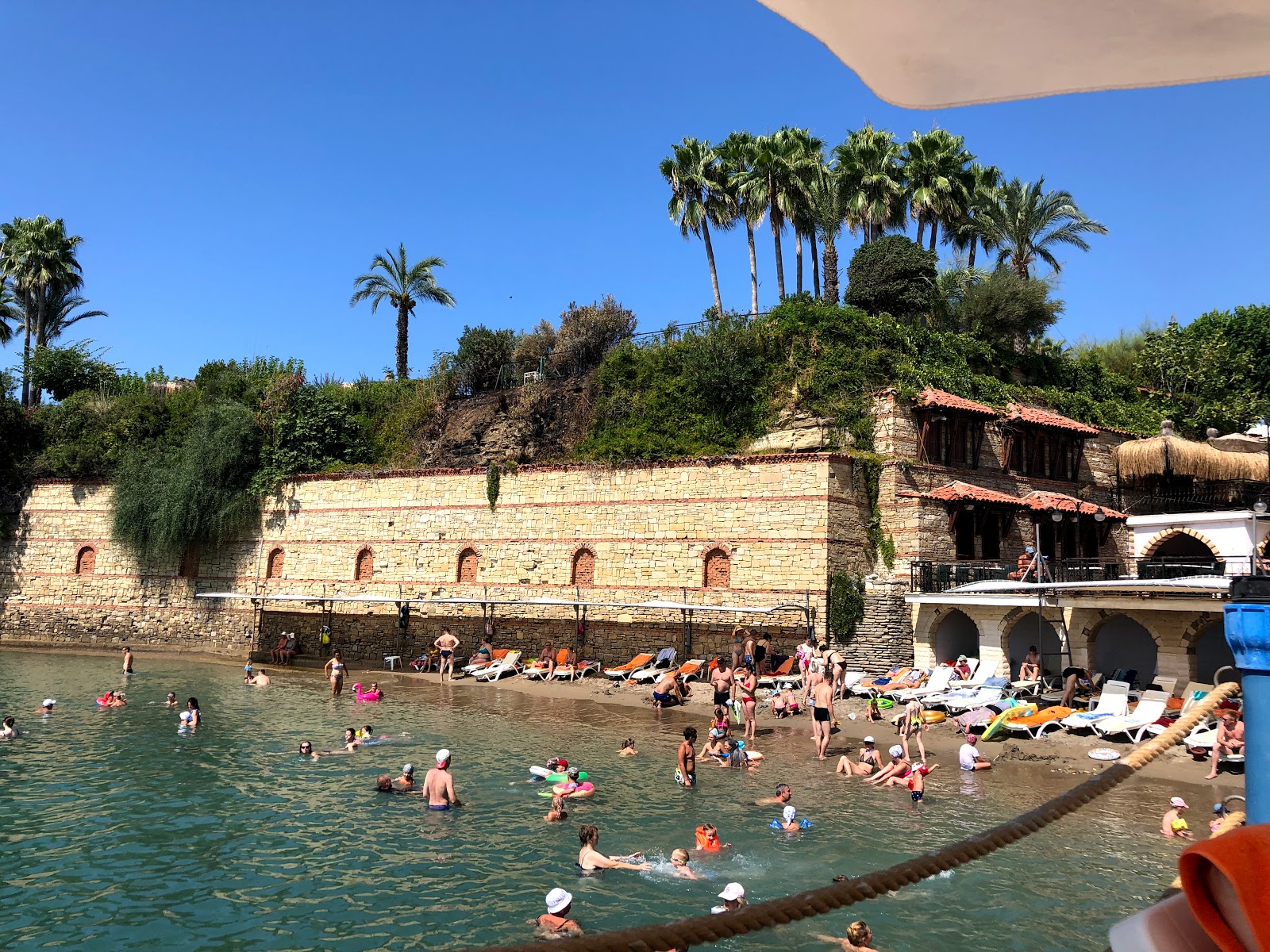 Foto von Aventura Beach und die siedlung